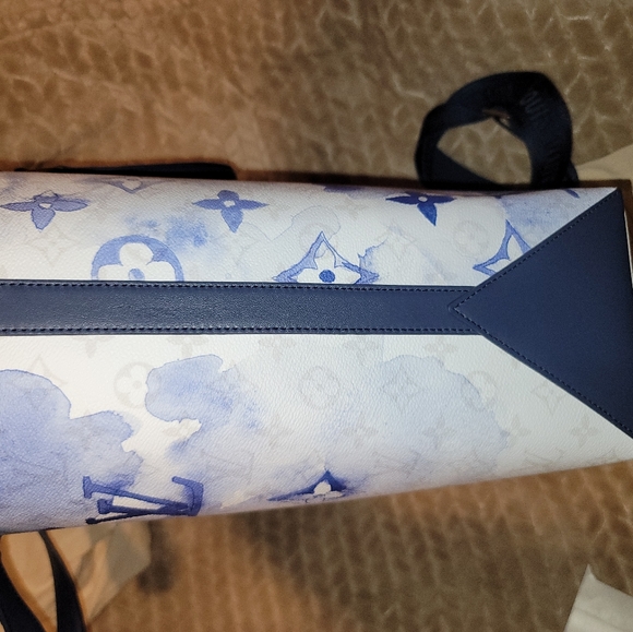 Louis Vuitton Virgil Abloh Watercolor Blue Canvas Giant Monogram Bag & Pouch - Picture 12 of 17